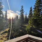 Vila Hietavilla Aurora - Hot Tube - Sauna - Fireplace - 11kw Ev-refuel - Landscape View - Silence - Free Wifi