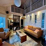 Hietavilla Aurora - Hot Tube - Sauna - Fireplace - 11kw Ev-refuel - Landscape View - Silence - Free Wifi Villa Rukatunturi